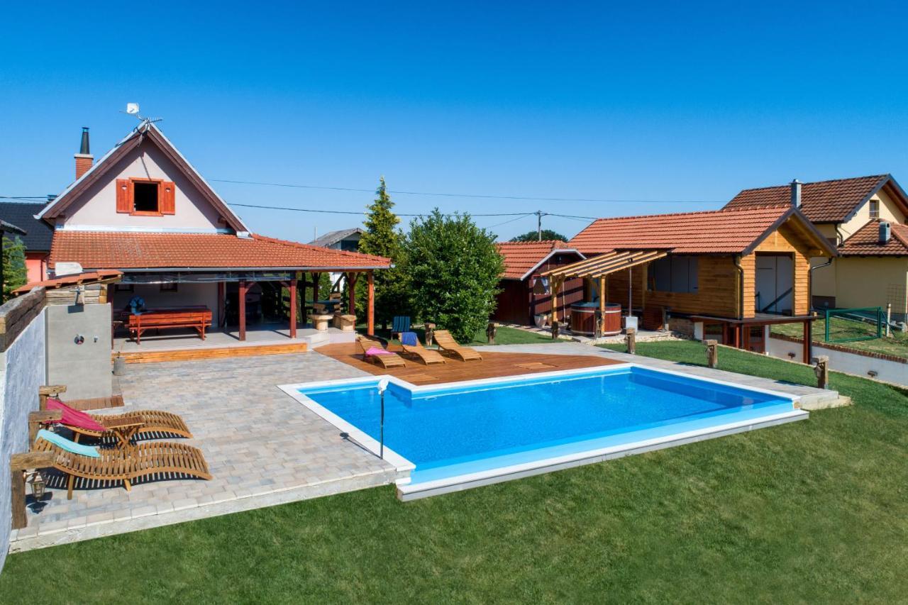 Holiday Home Dika Sveti Martin Na Muri Bagian luar foto