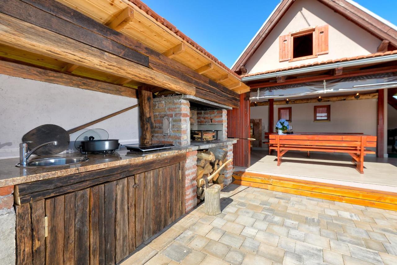 Holiday Home Dika Sveti Martin Na Muri Bagian luar foto